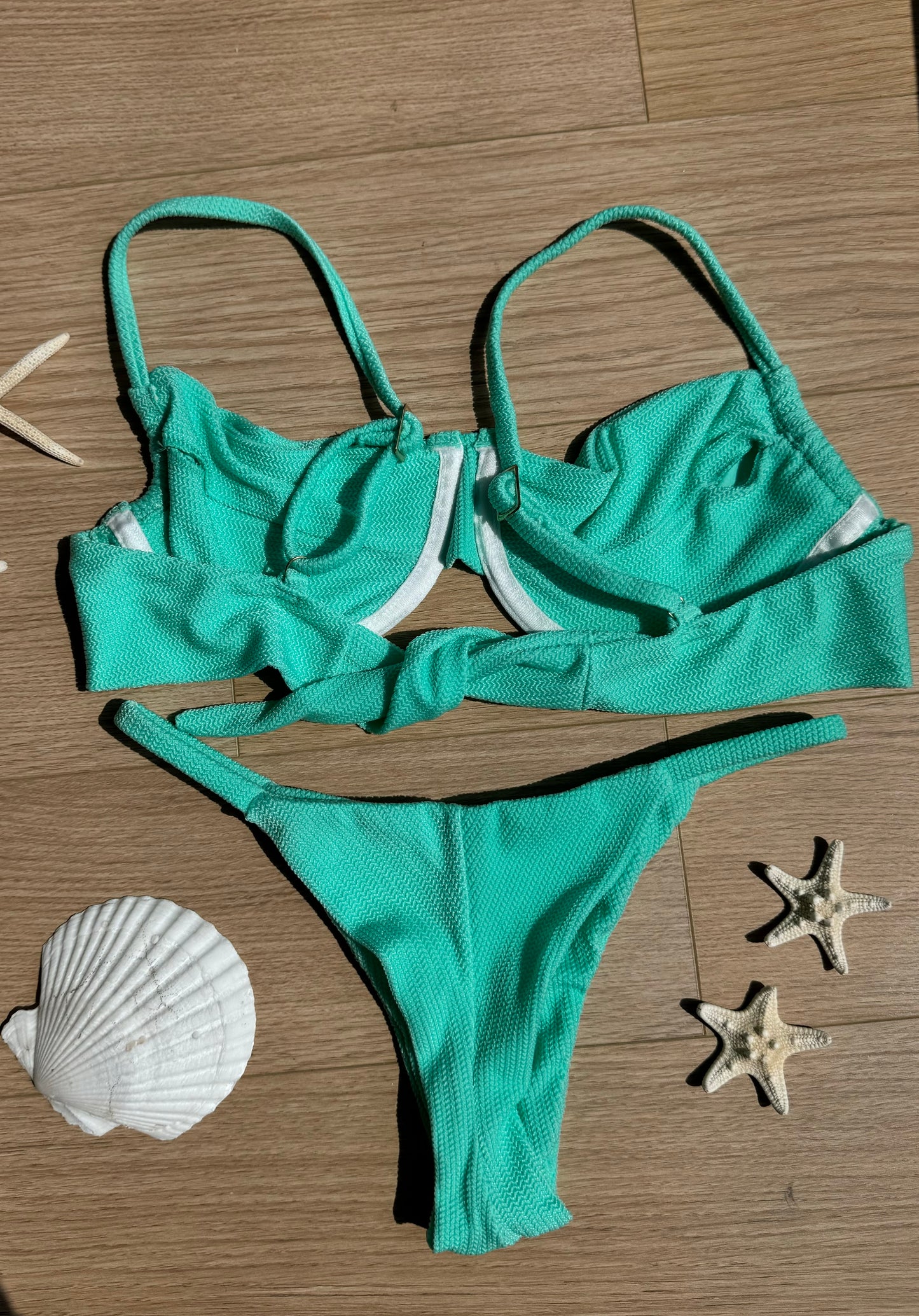 Bikini Lola - Tiffany Green  | ByC