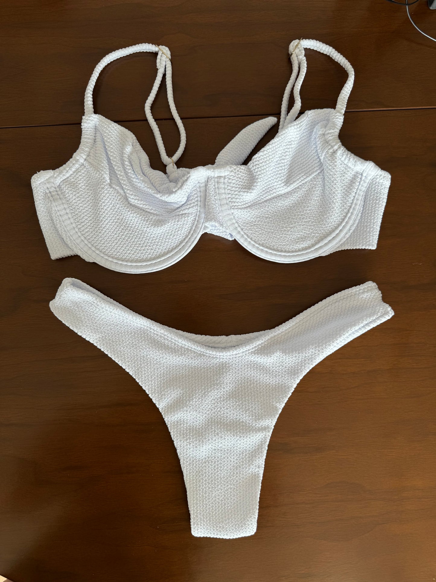 Bikini Lola - White  | ByC